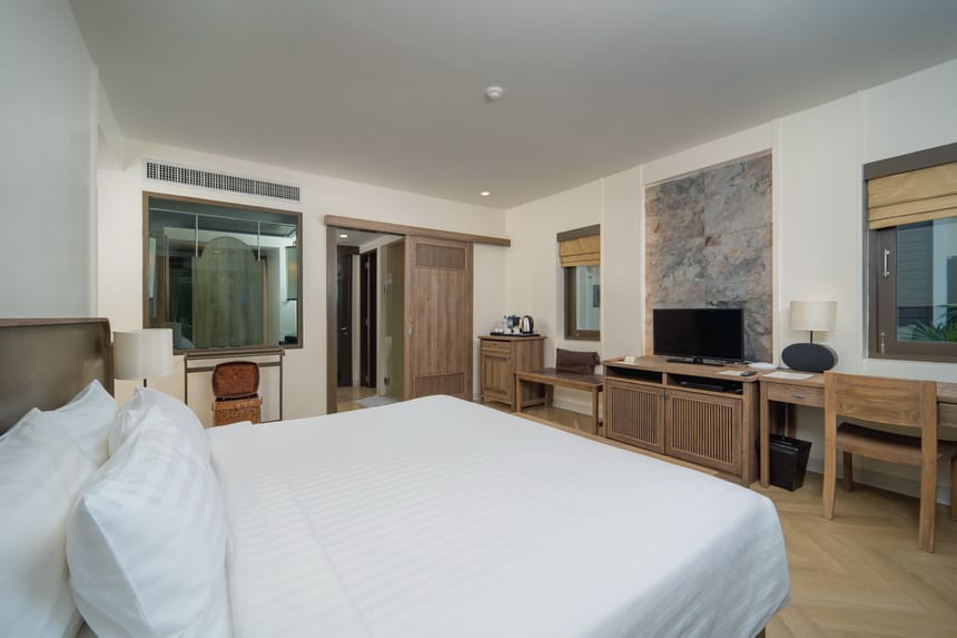 Deluxe Elegant Room