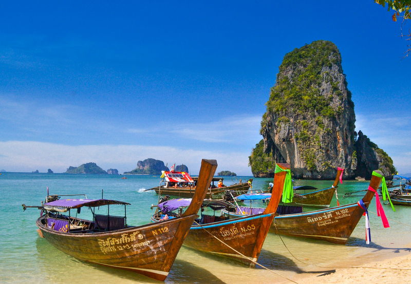 Why Rak Thailand background