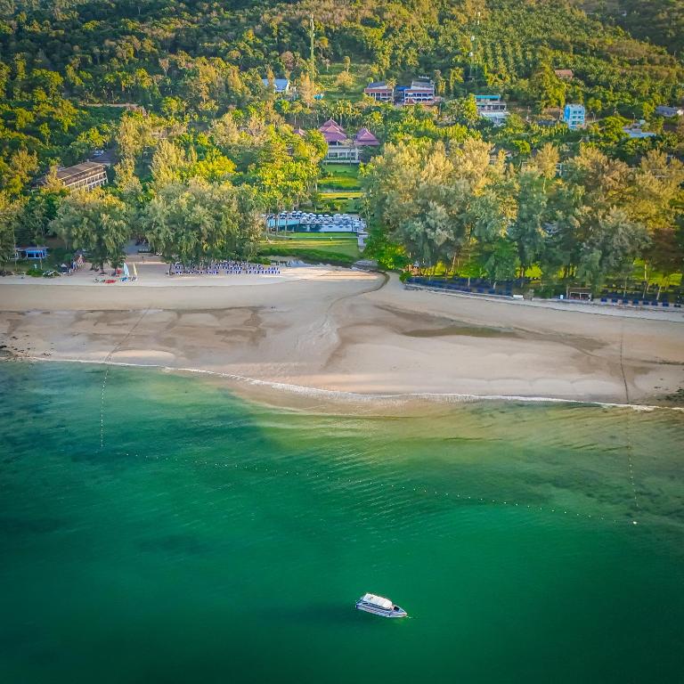 דוסיט טאני קראבי (Dusit Thani Krabi Beach Resort)