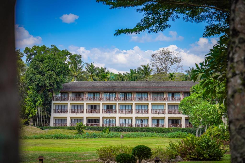 דוסיט טאני קראבי (Dusit Thani Krabi Beach Resort)