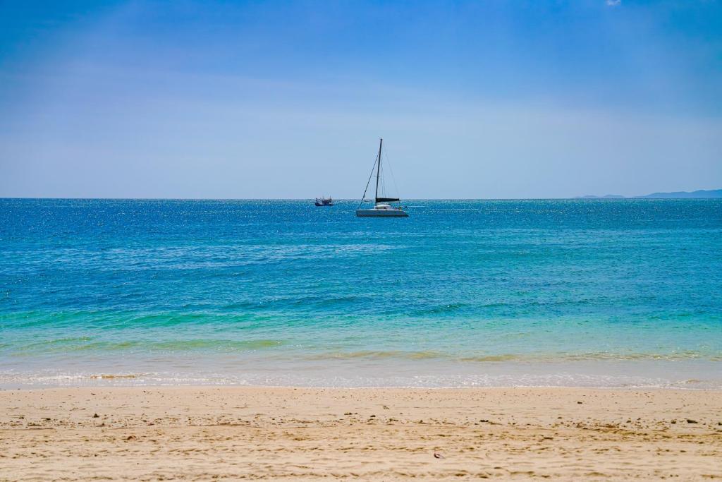 דוסיט טאני קראבי (Dusit Thani Krabi Beach Resort)