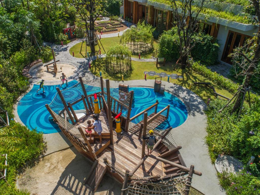 רוזווד פוקט (Rosewood Phuket)
