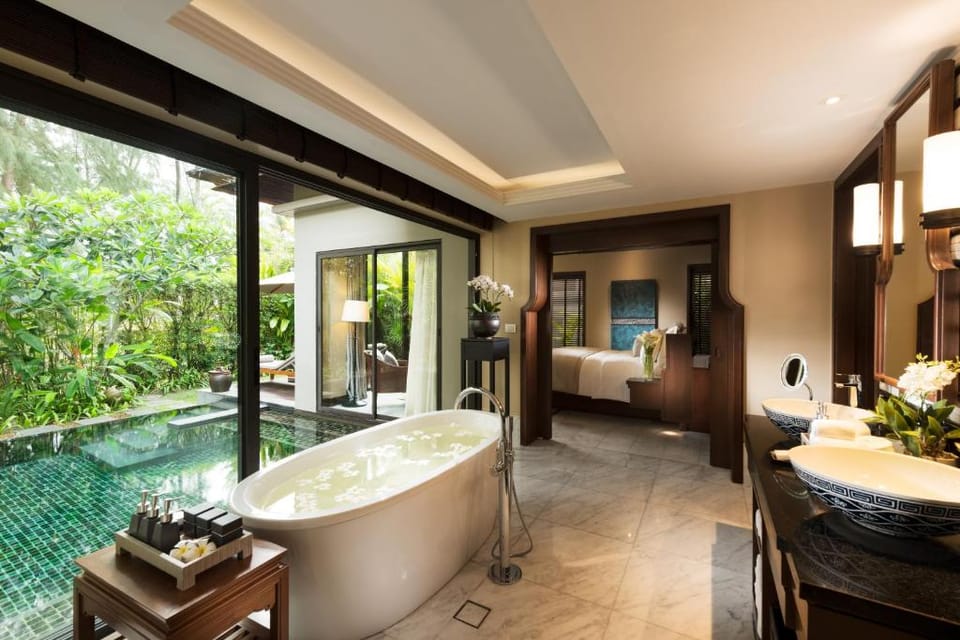 אננטרה לאיין פוקט (Anantara Layan Phuket)