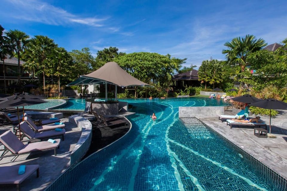 מנדרבה ריזורט אנד ספא (Mandarava Resort and Spa Karon Beach)