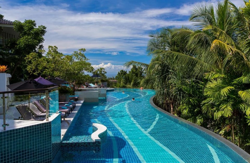 מנדרבה ריזורט אנד ספא (Mandarava Resort and Spa Karon Beach)