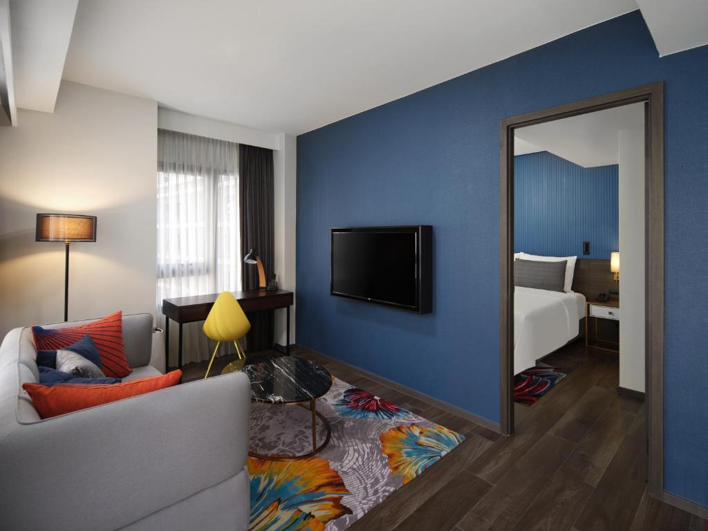 מלון סינדהורן מידטאון - (Sindhorn Midtown Hotel)