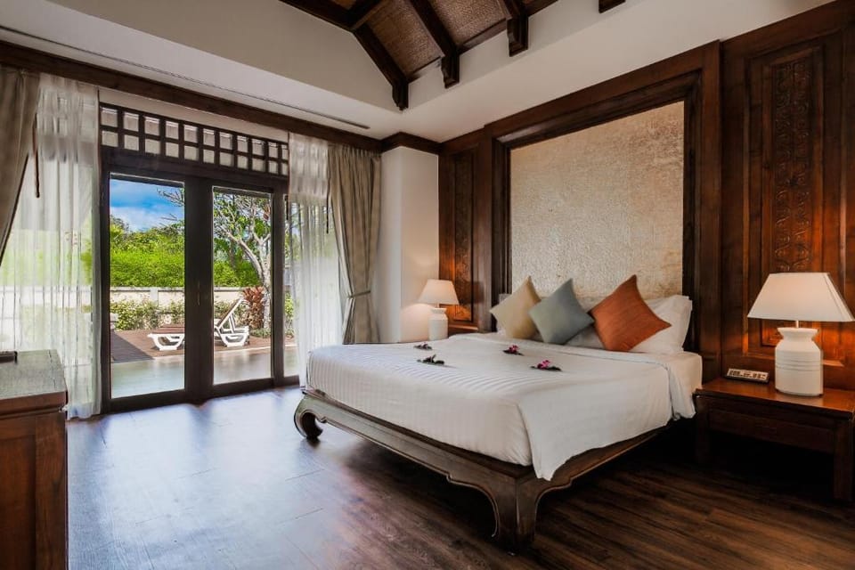 נורה ביץ' קוסמוי - (Nora Beach Koh Samui)