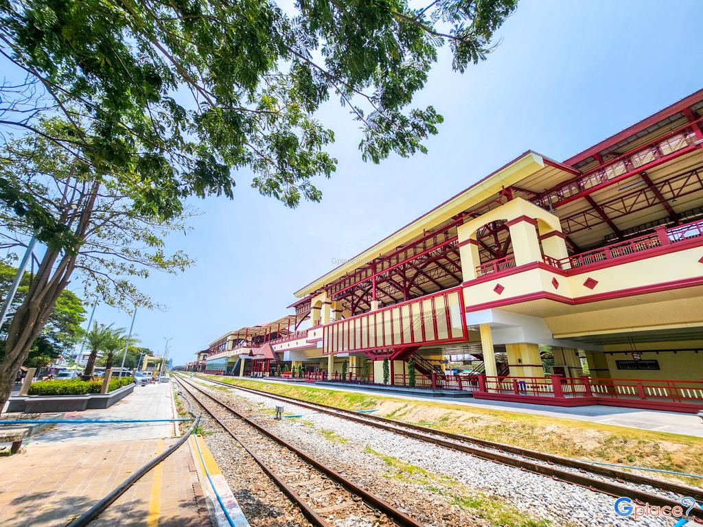 תחנת הרכבת של הואה הין (Hua Hin Railway Station)