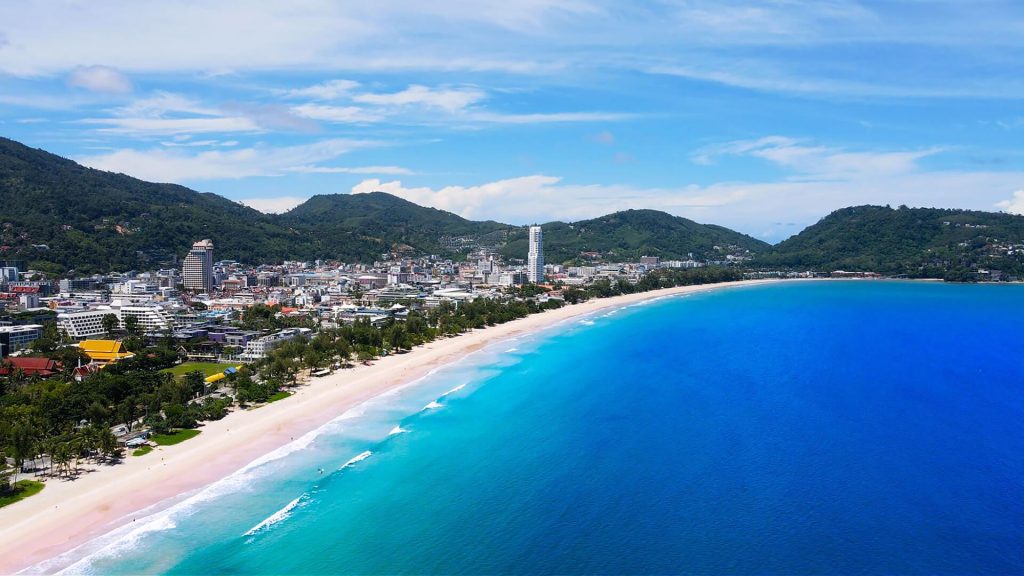 חוף פטונג (Patong Beach)